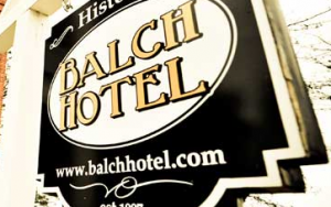 Columbia Gorge Wedding Spot-Historic Balch Hotel